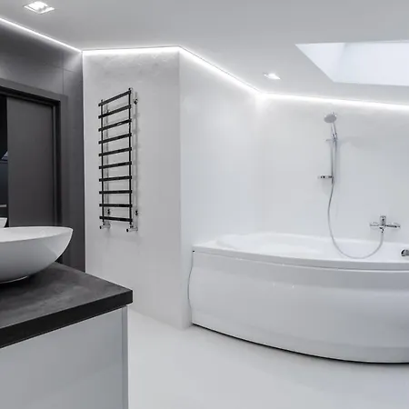 Daire Inshiapartments On Hazova Str 5