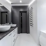 Apartment Inshiapartments On Hazova Str 5 Lviv