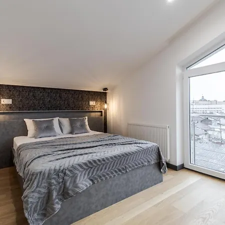 Apartment Inshiapartments On Hazova Str 5 *