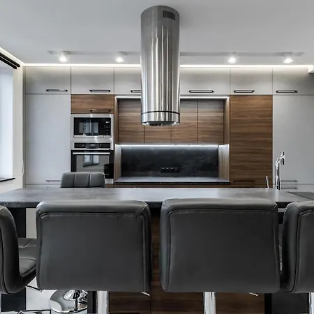 דירה Inshiapartments On Hazova Str 5 לבוב